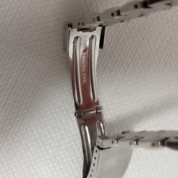 Guess Watch - Picture 5 of 8